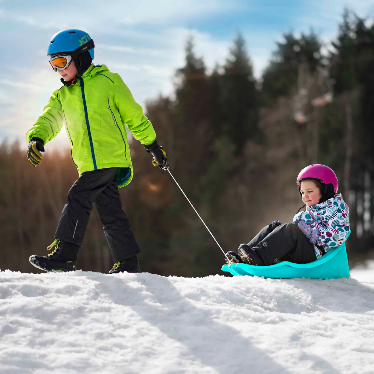 Baby sled with safety harness and pull rope Powershot