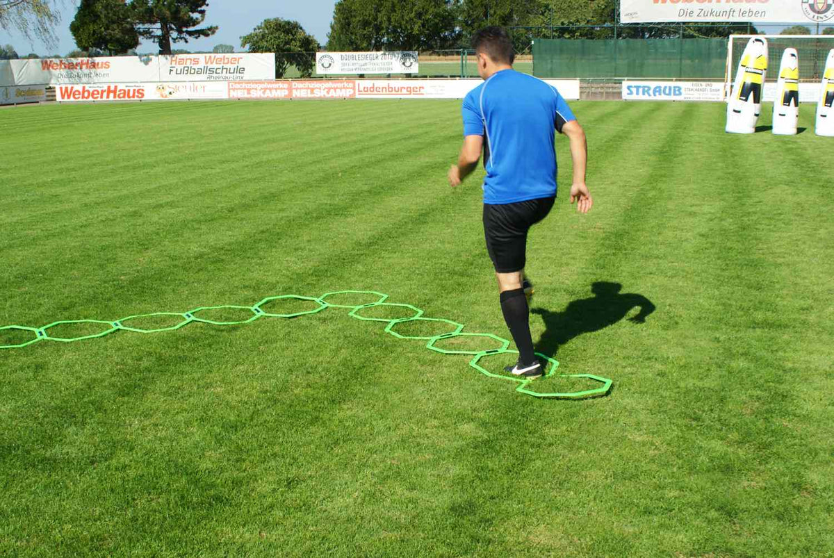 Octagonal agility ladder with carry bag