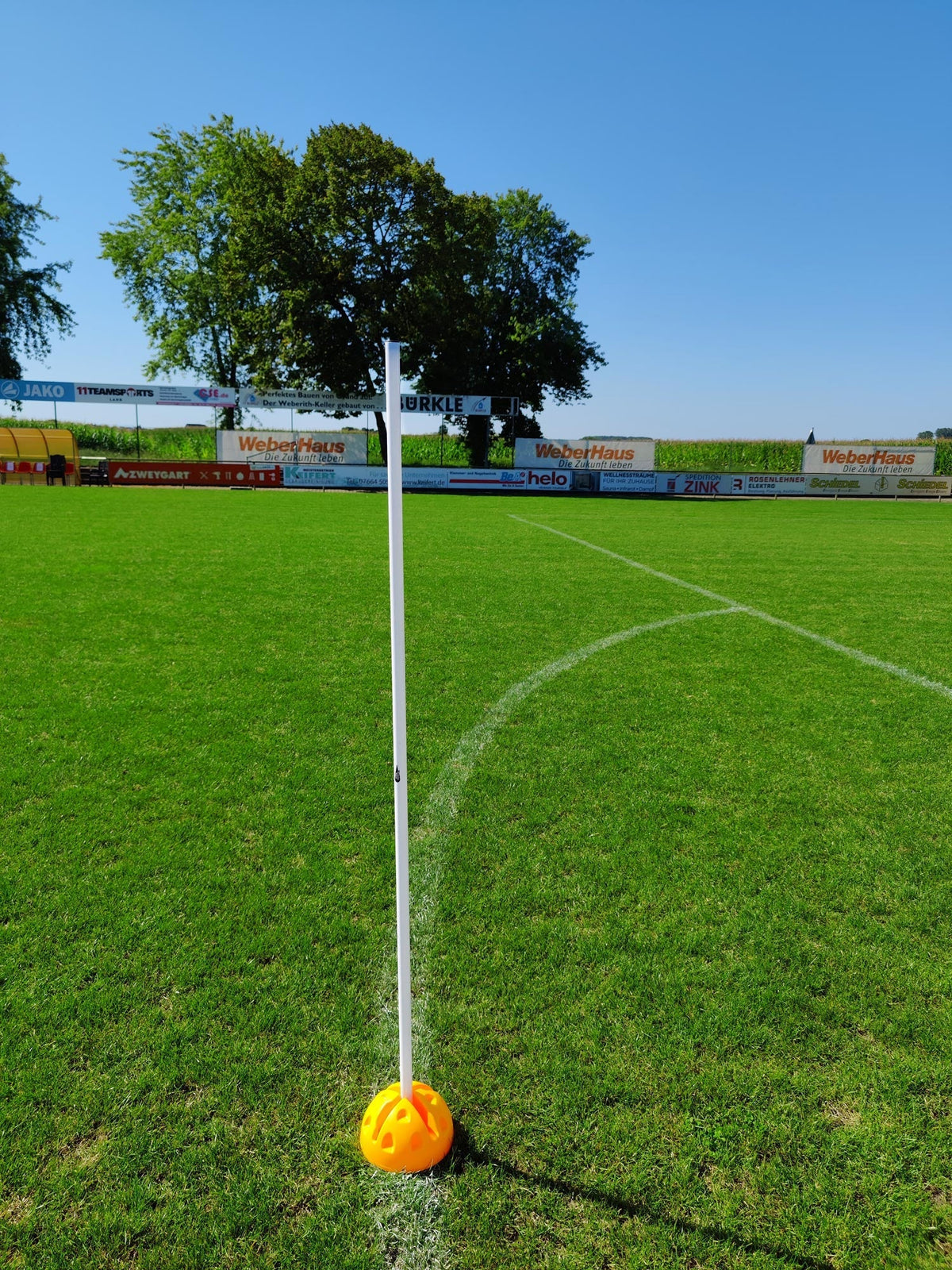 Dome base for slalom poles or hoops
